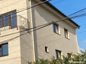 Vitan casa spatioasa,compusa din 6 camere 