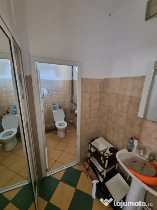 Inchiriez spatiu comercial zona Centrala - ID : RH-32972