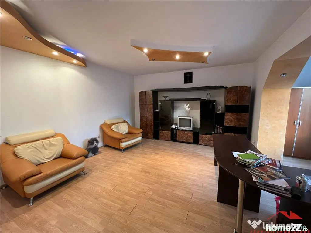 Casa constructie noua la rosu de P M in Focsani