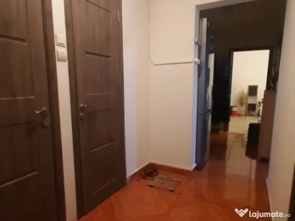 Bdul.Iuliu Maniu,Ap.3 cam,sup.utila 80 mp.