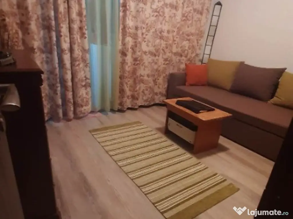 Bdul.Iuliu Maniu,Ap.3 cam,sup.utila 80 mp.