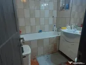 Bdul.Iuliu Maniu,Ap.3 cam,sup.utila 80 mp. 