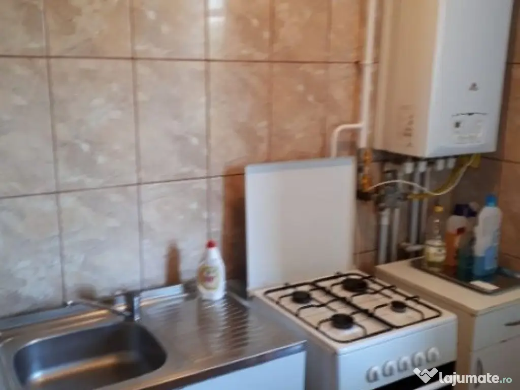 Garsoniera in zona Dacia