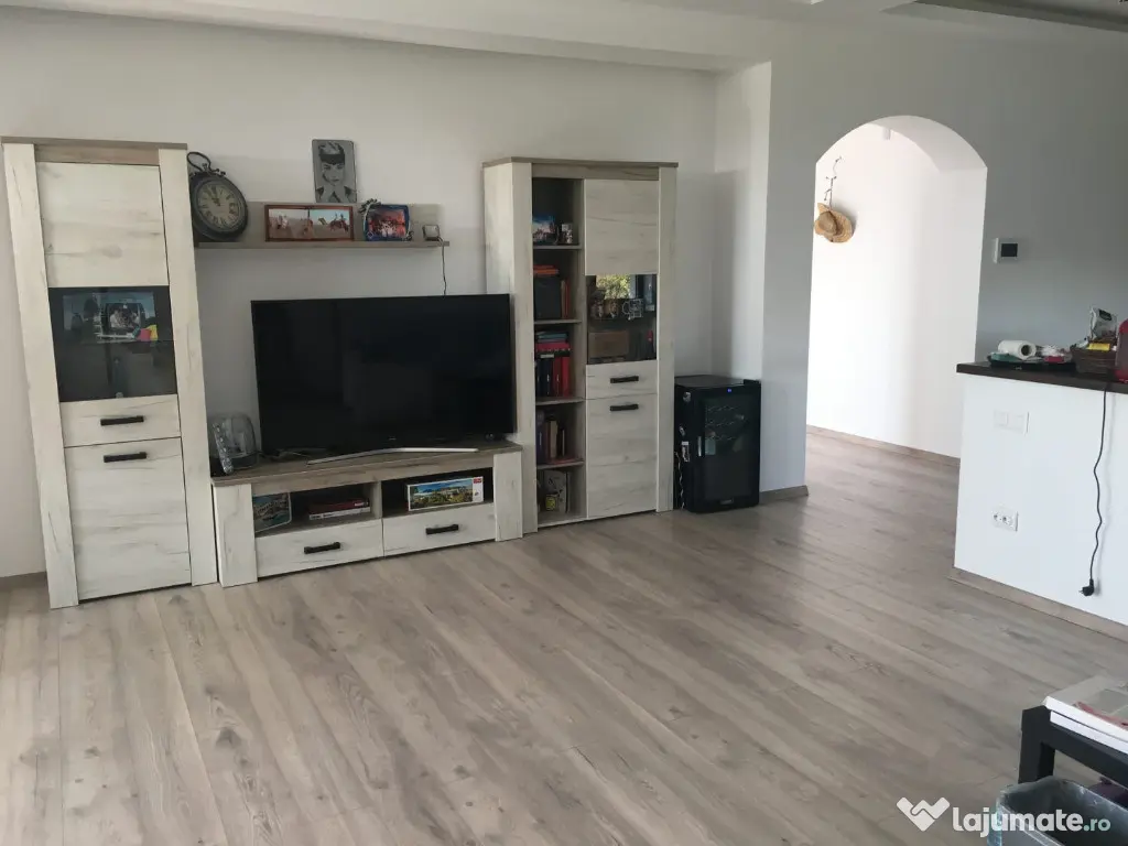 OPORTUNITATE casa “PASIVA - PRITENOASA CU MEDIUL” 7 camere