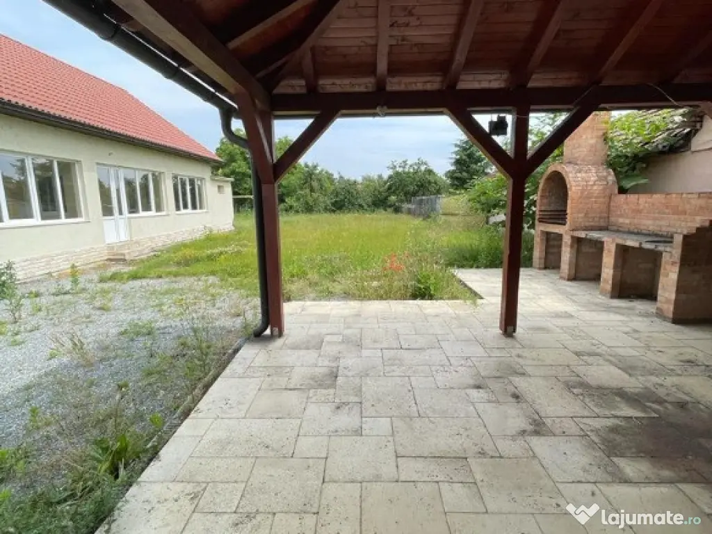 Casa 5 camere Sannicolau Mic