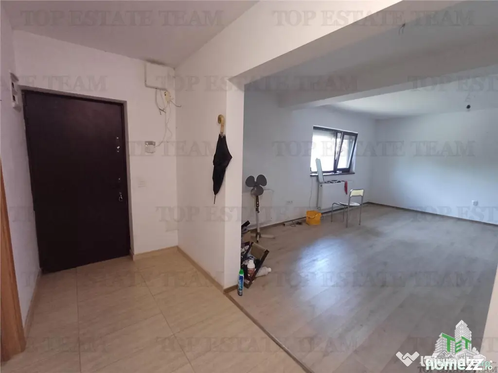 Vila individuala parter 3 camere cu teren 400mp intrare Domn