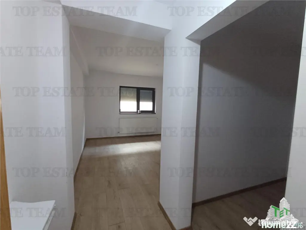 Vila individuala parter 3 camere cu teren 400mp intrare Domn