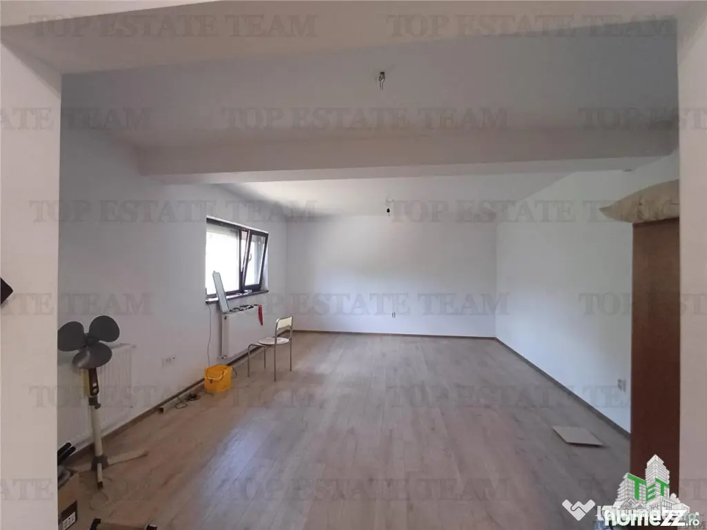 Vila individuala parter 3 camere cu teren 400mp intrare Domn