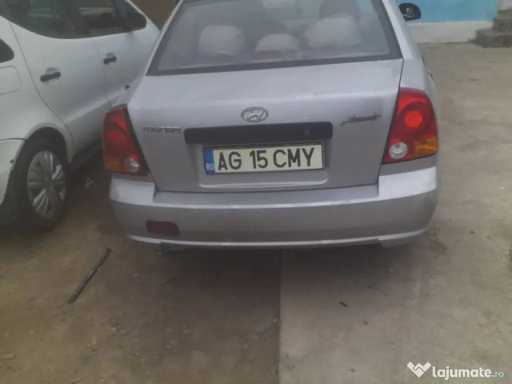 Dezmembrez Orice Piesa Hyundai Accent Benzina 1 3