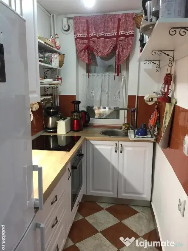 Apartament 2 camere zona Balcescu