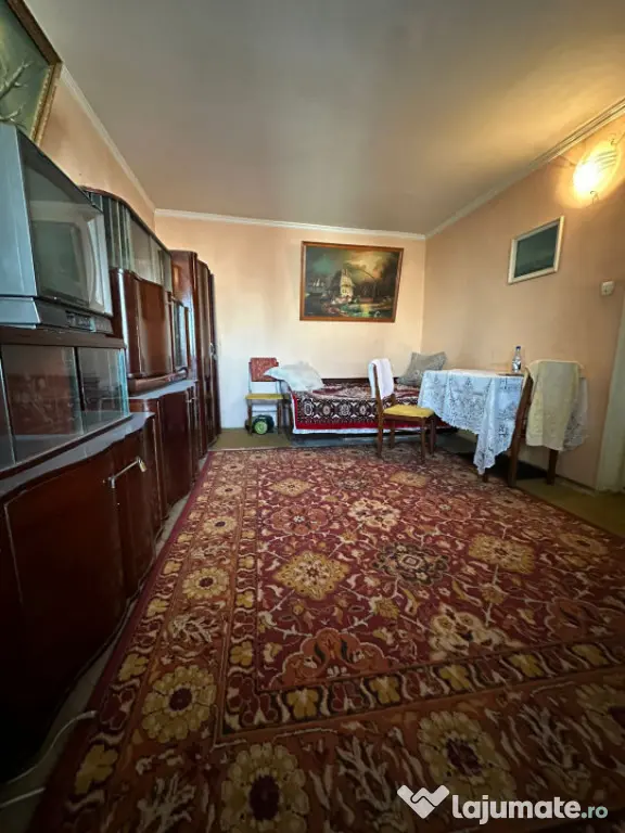 Garsoniera decomandat, Obor-Scolilor. - Braila (Braila)