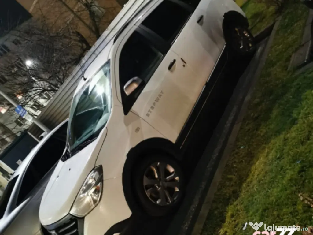 Dacia Lodgy 7 locuri pe benzina