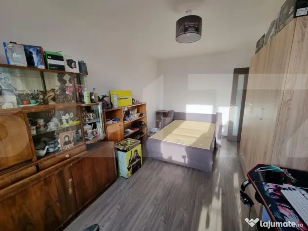 Apartament 4 camere, 93mp, balcon, 2 bai, zona Regal, Baciu