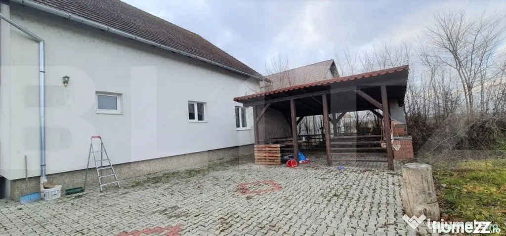 Casa individuala 277 mp, 3 dormitoare, teren 2500 mp, Campia