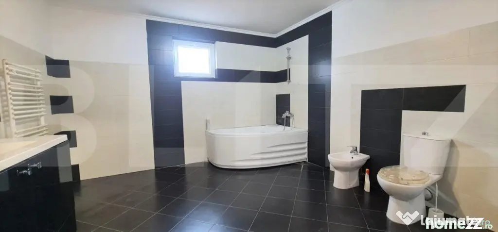 Casa individuala 277 mp, 3 dormitoare, teren 2500 mp, Campia