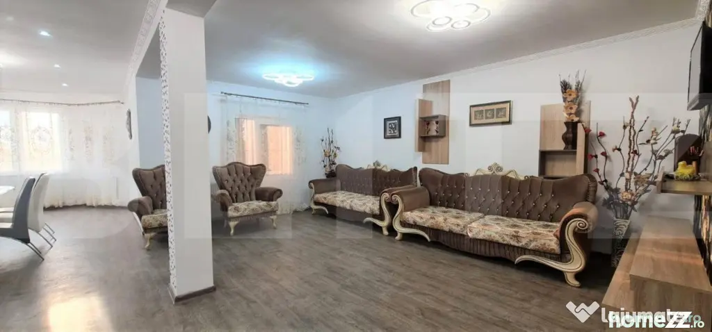 Casa individuala 277 mp, 3 dormitoare, teren 2500 mp, Campia