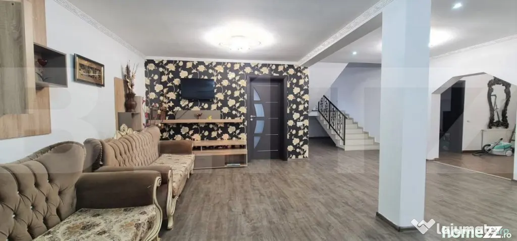 Casa individuala 277 mp, 3 dormitoare, teren 2500 mp, Campia