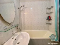 Apartament cu 3 camere in zona Plopilor