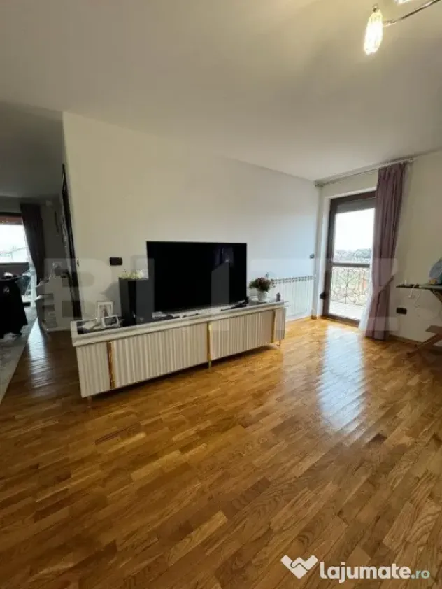 Casa moderna, individuala, Marginea