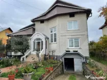 Casa individuala, 450 mp utili, 900 mp teren, zona Castelul
