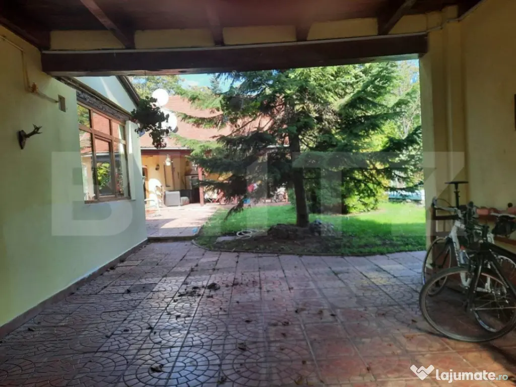 Colt de poveste, 1600 mp, piscina, semineu, centru Giarmata