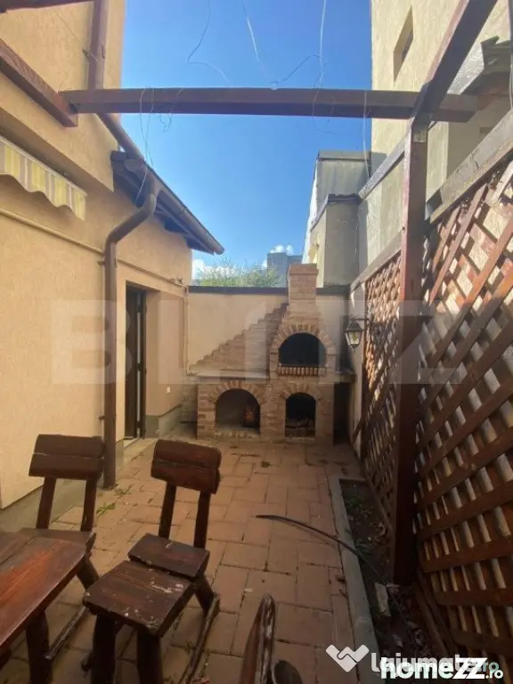 Casa individuala 7 camere, 240 mp, zona Centrala - Ploiesti (Prahova)