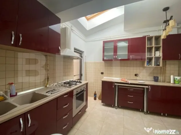 Casa individuala 7 camere, 240 mp, zona Centrala - Ploiesti (Prahova)