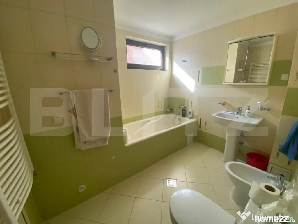 Casa individuala 7 camere, 240 mp, zona Centrala - Ploiesti (Prahova)
