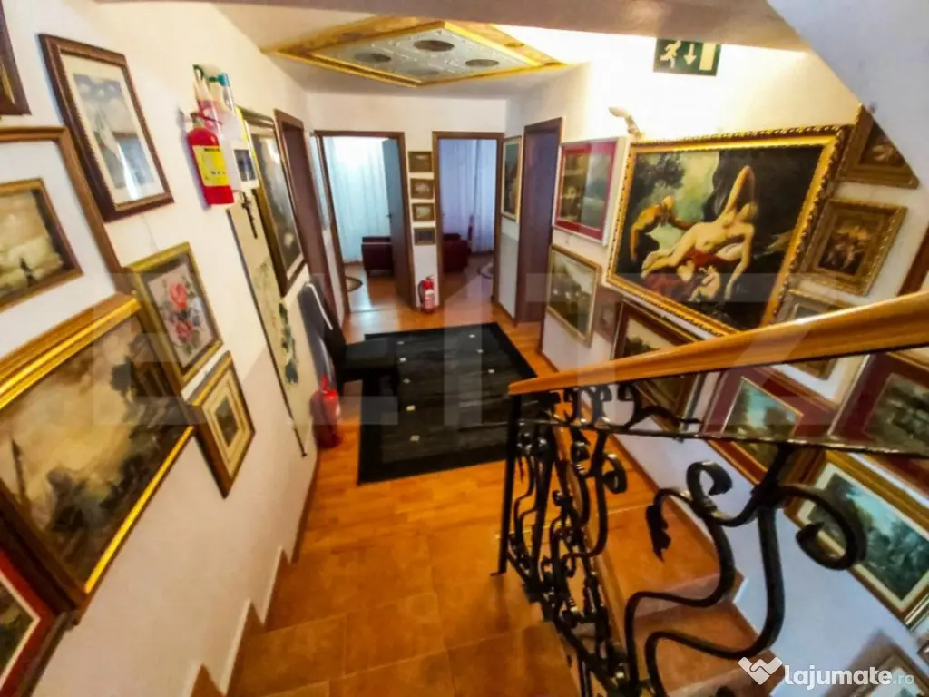 Pensiune 3*, 484 mp utili și 1000 mp teren, Predeal!