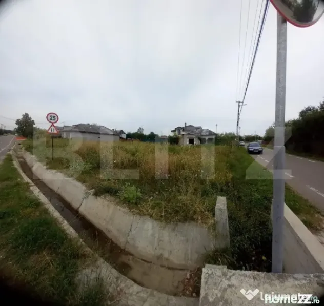 Teren intravilan 670mp, Priseaca