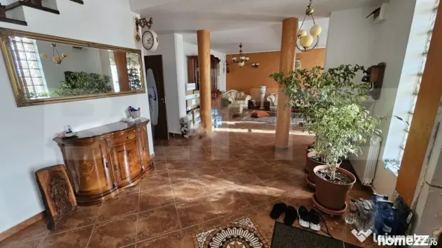 Vila în regim P+1, 380 mp², pretabilă spații de birouri, - Craiova (Dolj)