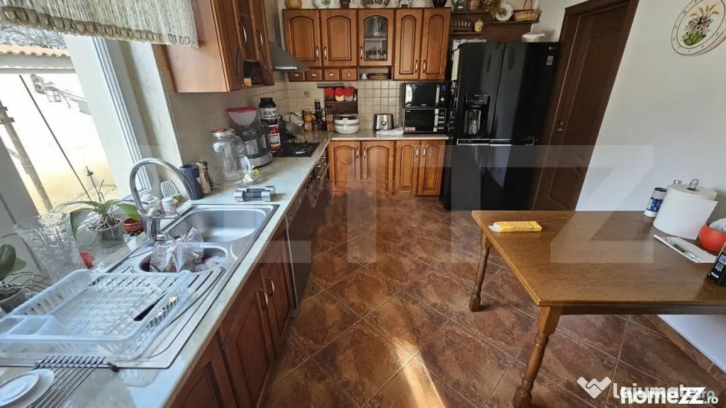 Vila în regim P+1, 380 mp², pretabilă spații de birouri, - Craiova (Dolj)