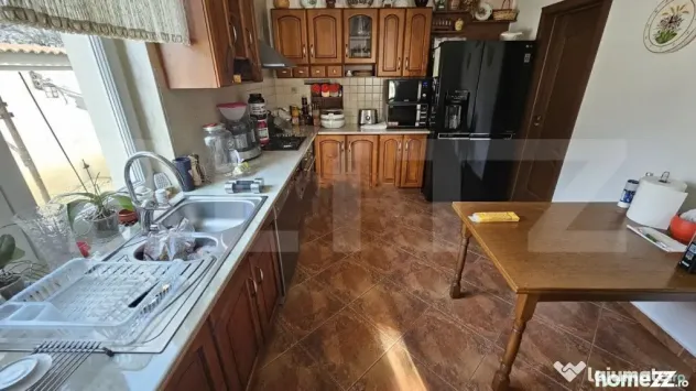 Vila în regim P+1, 380 mp², pretabilă spații de birouri, - Craiova (Dolj)