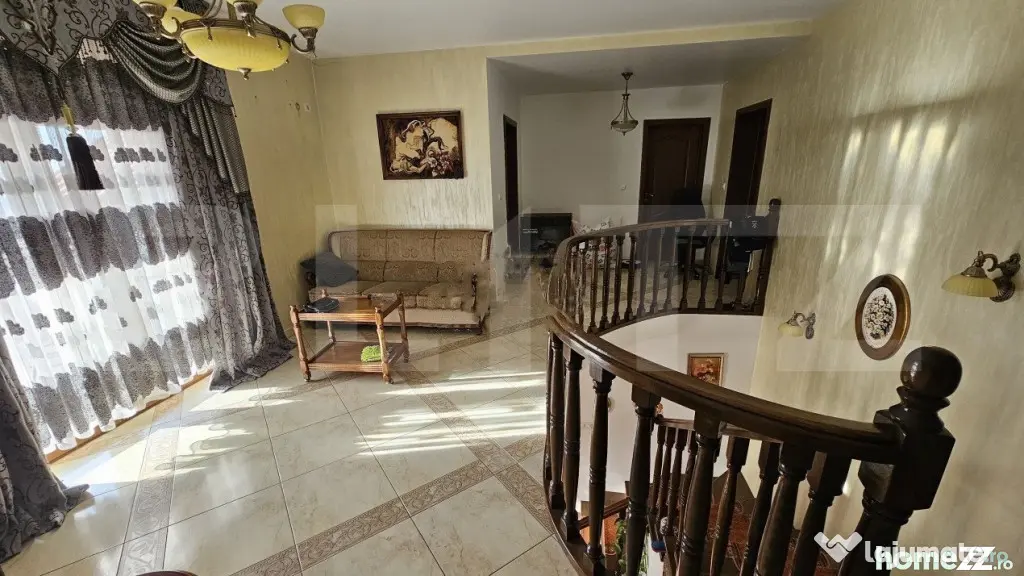 Vila în regim P+1, 380 mp², pretabilă spații de birouri, - Craiova (Dolj)