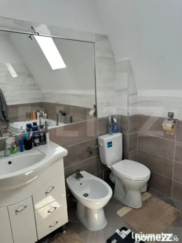 Apartament modern , mobilat , 73mp, Radauti