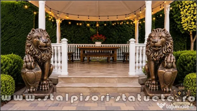 Statuetă leu mare cu blazon, arămiu patinat, model S1.