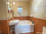 Ap 3 cam, Gavana, langa Spitalul Judetean, 119000 euro 