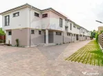 Casa într-un complex nou de 6 case înșiruite, 4 camere...