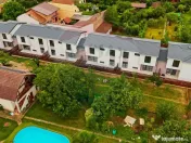 Casa într-un complex nou de 6 case înșiruite, 4 camere... 