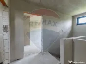 Casa într-un complex nou de 6 case înșiruite, 4 camere... 