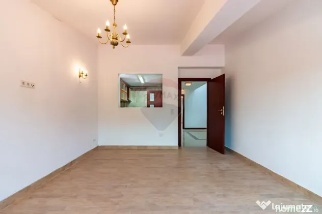 De vanzare clădire multifuncțională Calea Ferentari