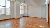 Birou de închiriat în clădire de birouri, Brașov, lâ...