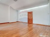 Birou de închiriat în clădire de birouri, Brașov, lâ... 