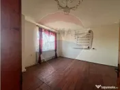 Vilă Spațioasă în Zona Șelimbăr, Ideală pentru Fam... 