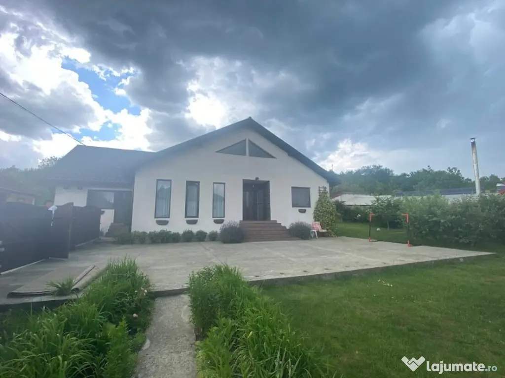 Casa in Priboieni, Arges, mobilata, 135000 euro