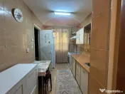 Apartament cu 3 camere de vânzare în zona 1 Decembrie 1... 