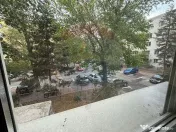 Apartament cu 3 camere de vânzare în zona 1 Decembrie 1... 