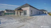 Hala moderna si incalzita | curte betonata | 2 niveluri |...