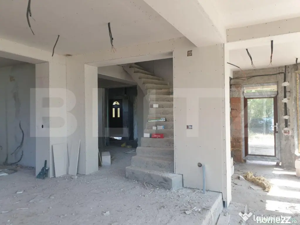 Casa/Vilă, 341 mp construiti, teren 1000 mp, Tărtășești - Tartasesti (Dambovita)