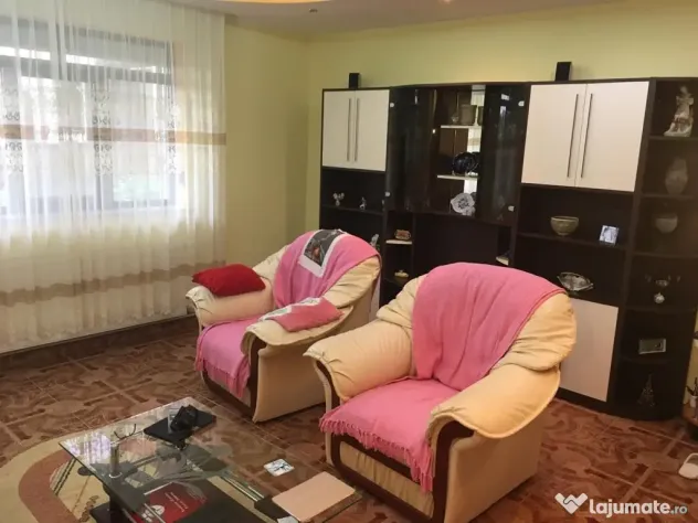 NOU* Vila 350mp cu teren 2000mp in Bucium !